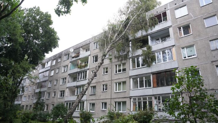 Baltık Ülkelerinde Şiddetli Fırtına: 2 Kişi Hayatını Kaybetti