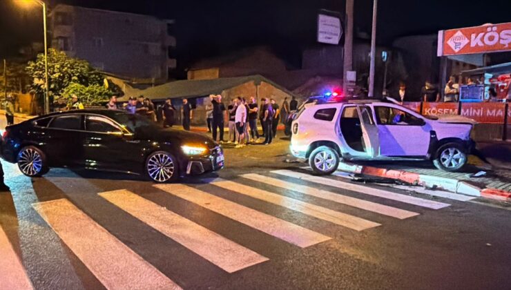 Bartın’da Polis ve Otomobil Çarpıştı: 2 Polis Yaralı