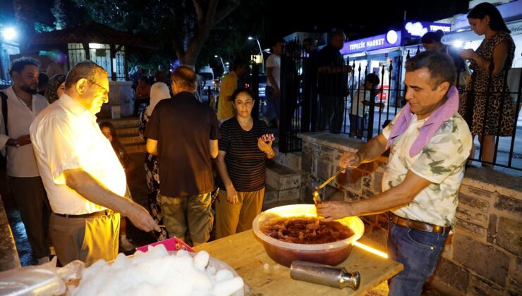 Bodrum’da Mevlit Kandili’nde Kar Şerbeti İkramı