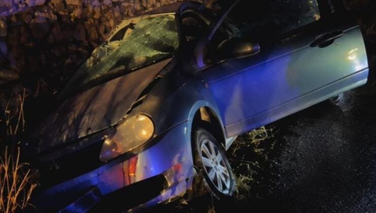 Bursa’da iki otomobilin çarpıştığı kazada 2 kişi öldü, 6 kişi yaralandı