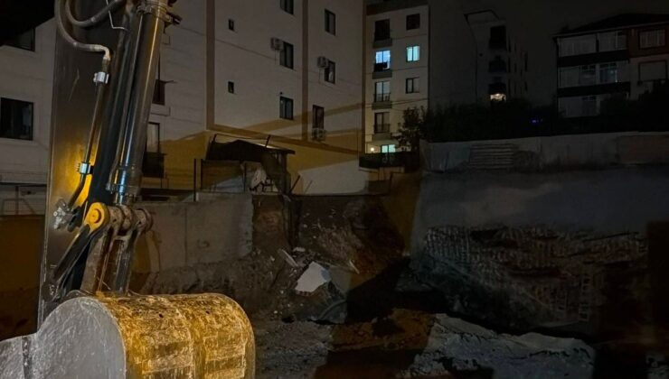 Çekmeköy’de istinat duvarı çöktü: 5 katlı bina tahliye edildi