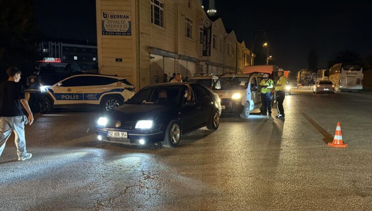 Eskişehir’de asayiş uygulaması: 4 yıl cezalı yakalandı, 2 düzensiz göçmen tespit edildi