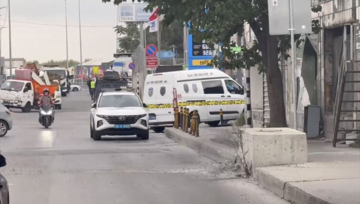 Fatih’te Polise Bıçaklı Saldırı