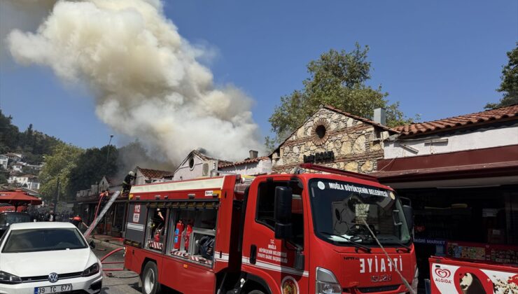 Fethiye’de restoranda çıkan yangın söndürüldü
