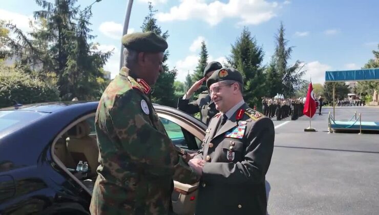 Genelkurmay Başkanı Bayraktaroğlu, Sudanlı mevkidaşı Elatta’yı askeri törenle karşıladı