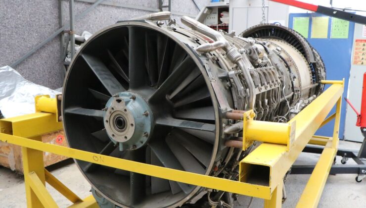 Havacılık lisesi öğrencilerine, gerçek F-4 savaş uçağı motoruyla eğitim