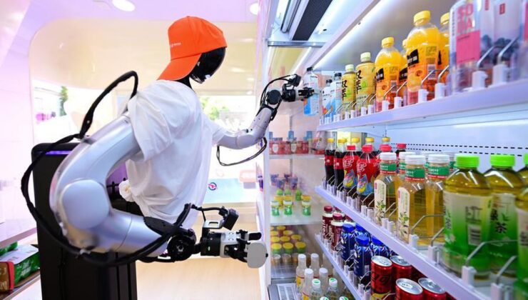 Hefei’de İnsansı Robotlarla Donatılmış Akıllı Satış Noktaları Hizmete Açıldı