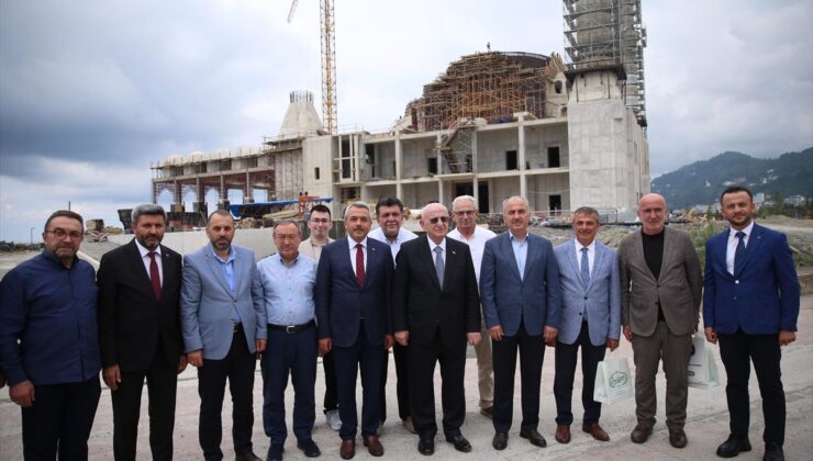 İsmail Kahraman, Recep Tayyip Erdoğan Camisi’nde İncelemelerde Bulundu