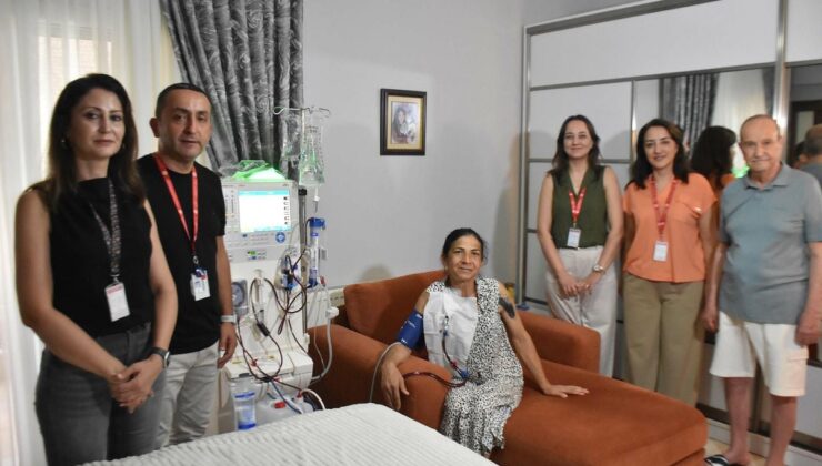İzmir’de böbrek hastası kadına evinde diyaliz cihazı
