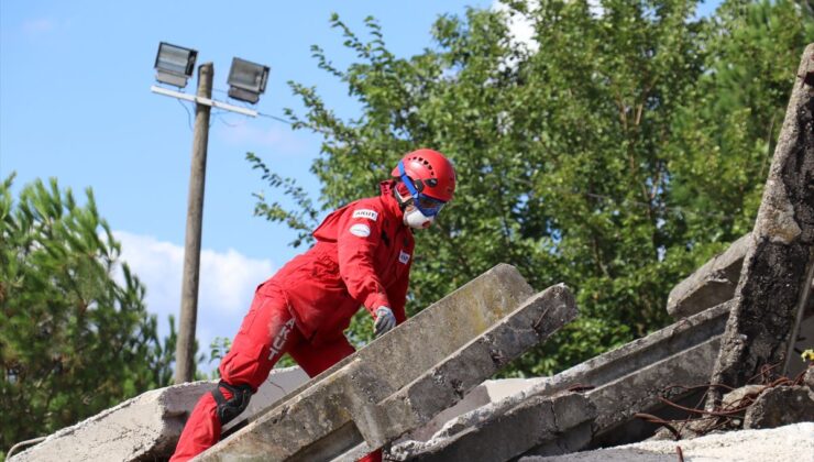 Kocaeli’de 6 İl Katılımlı Deprem Tatbikatı Başladı