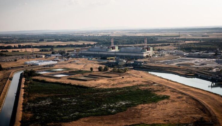 Macaristan’da Tuna Nehri’ndeki su seviyesi düşüşü Paks Nükleer Santrali’ni kapanma riskiyle karşı karşıya bıraktı