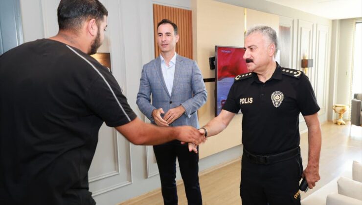 Mersin’de Emniyet Müdürü Taraftarlarla Buluştu