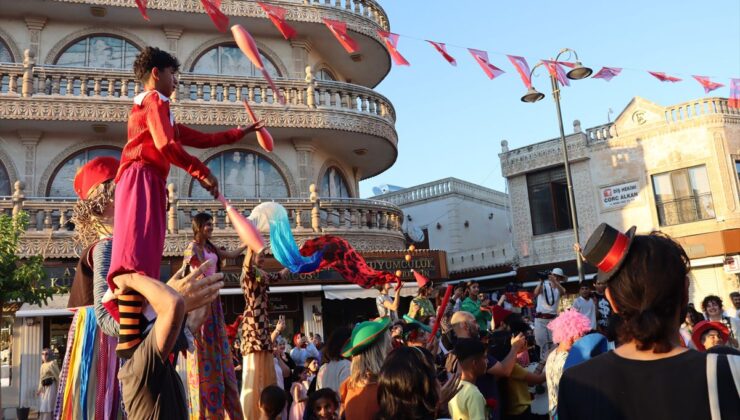 Midyat’ta Uçan Halı Çocuk Festivali Coşkusu
