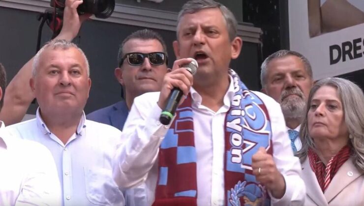 Özgür Özel’den siyaset tarihine geçecek bir gaf daha!