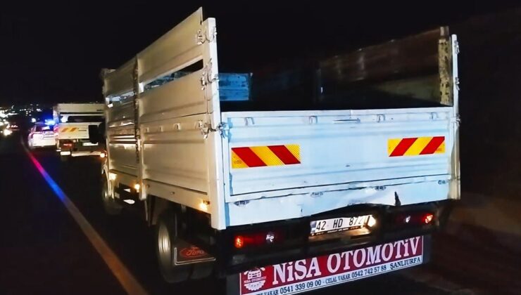 Şanlıurfa’da tır ile kamyonetin çarpıştığı kazada 8 kişi yaralandı