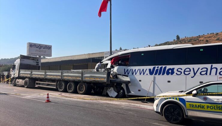 Şehit Polis Memuru Mehmet Arif Şefkatlı Son Yolculuğuna Uğurlandı