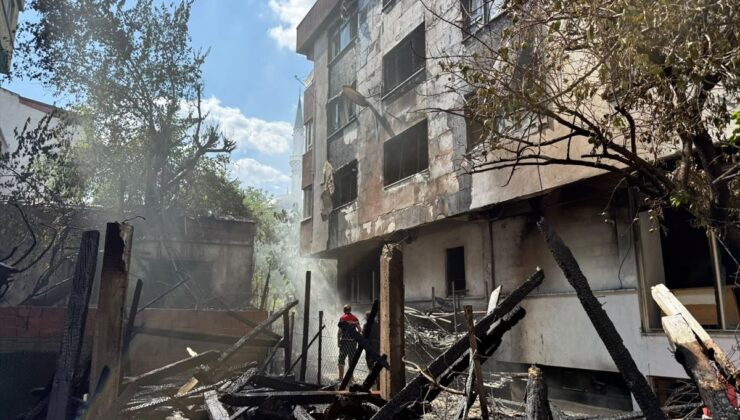 Sinop’ta 4 Katlı Binada Yangın: Büyük Hasar