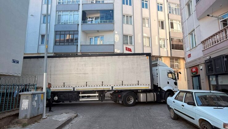 Tır Sokağı Kapatınca Ceza Kesildi