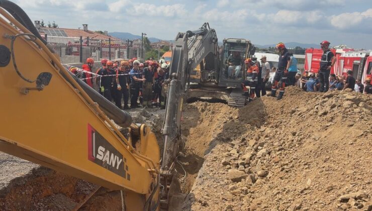 Tuzla’da Kanalizasyon Kazısında Toprak Kayması: 1 İşçi Aranıyor