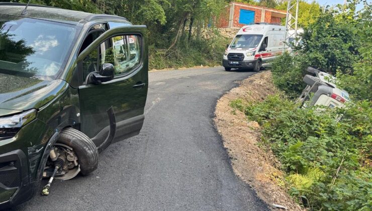Ünye’de fındık işçilerini taşıyan minibüs devrildi: 8 yaralı