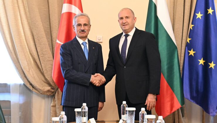 Uraloğlu ve Bulgaristan Başbakanı Radev Ulaştırma Bağlantılarını Görüştü