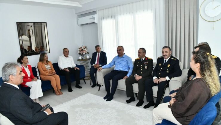 Vali Soytürk Gazi ve Şehit Ailelerini Ziyaret Etti
