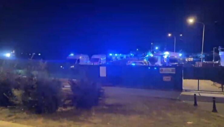 Zeytinburnu açıklarında gemide zehirlenme: 4 kişi hastaneye kaldırıldı