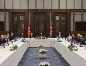 <a href="/finans/">FİNANS</a>
