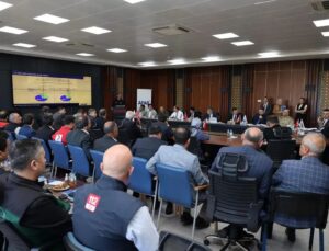 Ağrı’da Vali Bozkurt başkanlığındaki İRAP toplantısında afet riskleri değerlendirildi