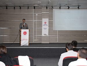 Amasya Göynücek’te İl Müftüsü Yavuz, Hz. Peygamber ve Güzel Ahlak konferansı verdi