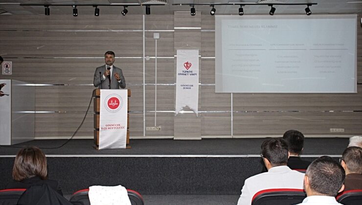 Amasya Göynücek’te İl Müftüsü Yavuz, Hz. Peygamber ve Güzel Ahlak konferansı verdi