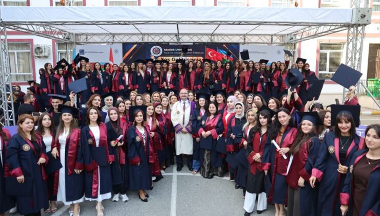 Atatürk Üniv. Açık ve Uzaktan Öğretim Fakültesinden yaklaşık 200 mezun Bakü’de kep attı