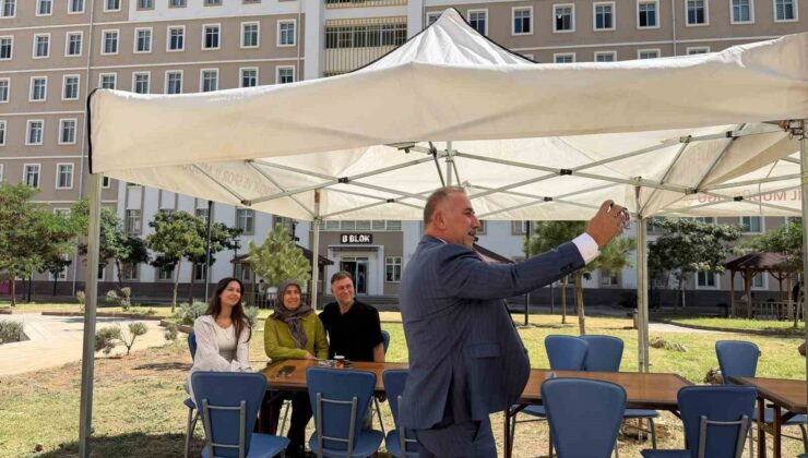 Aydın’da yurt kayıtları sürerken İl Müdürü Yığmatepe öğrencilerle buluştu