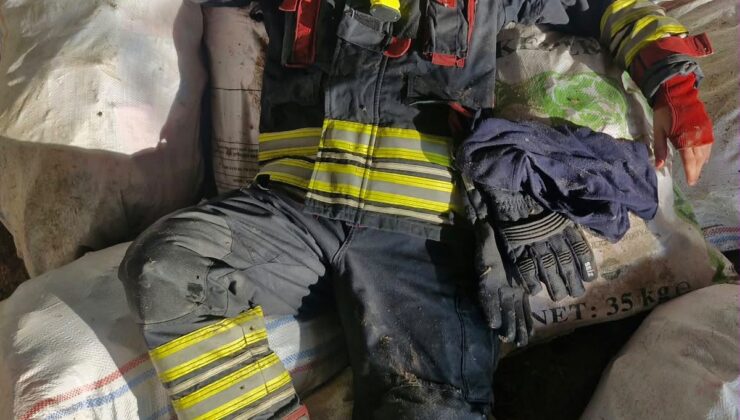 Bafra’da çiftlik yangını 14 saatte söndürüldü, ekipler yem çuvallarında dinlendi