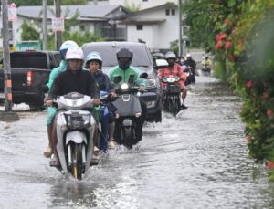Bangkok’ta selde 700 bin kişi etkilendi, sular çekilmeye başladı