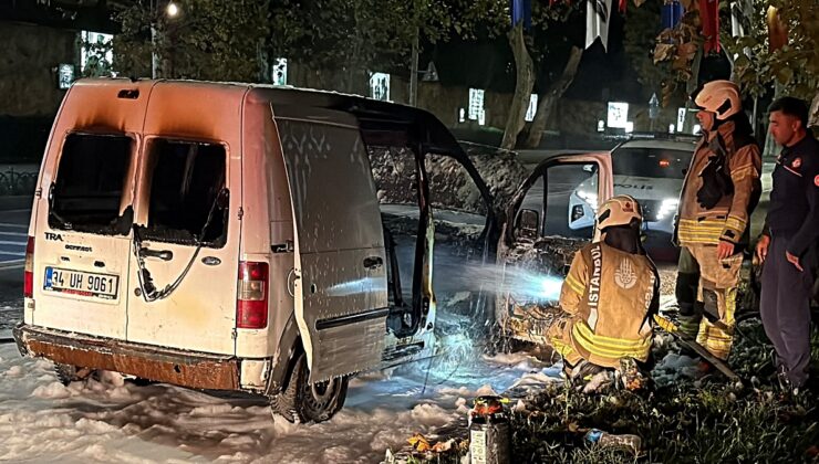 Beşiktaş’ta hafif ticari araçta çıkan yangın söndürüldü