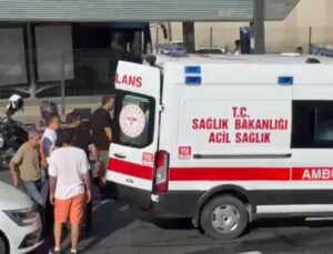 Beylikdüzü’de 3 aracın karıştığı zincirleme kaza; yaralılar var -1