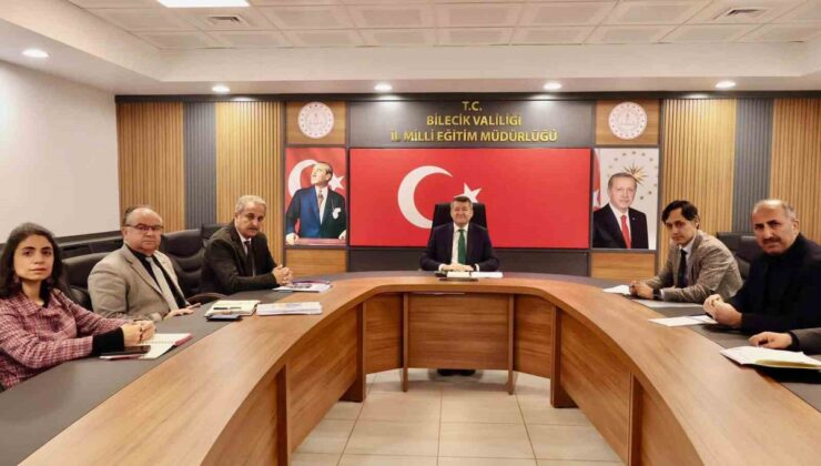 Bilecik’te eğitim çalışmaları İl Milli Eğitim Müdürü Şimşek başkanlığında görüşüldü