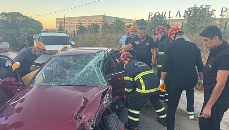 Bilecik’te otomobille hafif ticari aracın çarpışması sonucu 3 kişi yaralandı