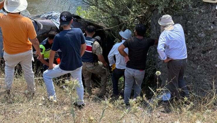 Bingöl’de Dere Yatağına Devrilen Otomobilde Bir Kişi Hayatını Kaybetti