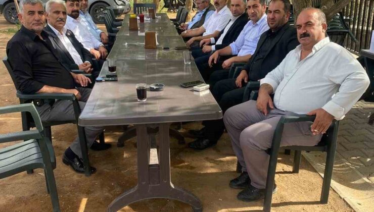 Bitlis Güroymak’ta 15 muhtar ortak akıl için dernek çatısında birleşti
