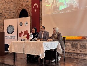 Bursa’da “Gazze’de Öğrenci Olmak” paneli düzenlendi
