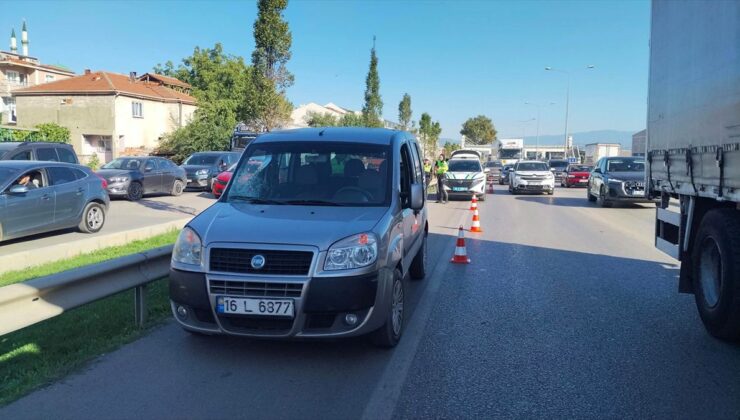 Bursa’da otomobilin çarptığı bisikletli hayatını kaybetti