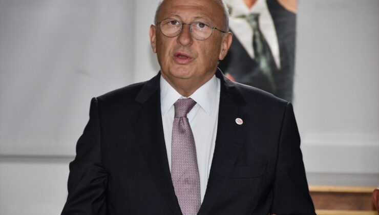 Çakırözer, Mansur Yavaş’ın CHP’den istifasını Bilecik’te değerlendirdi