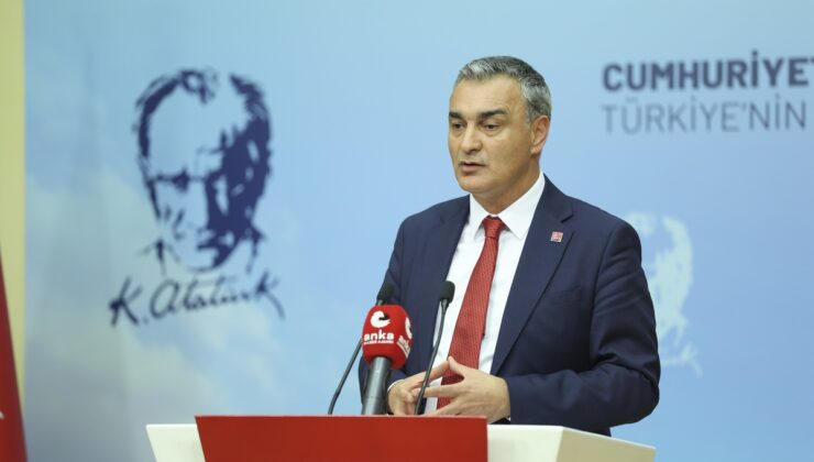 CHP Sözcüsü Sarı’dan Özgür Özel’e belgeli yanıt: Ya yalan söylüyor ya da yardımcısının ne yaptığından haberi yok