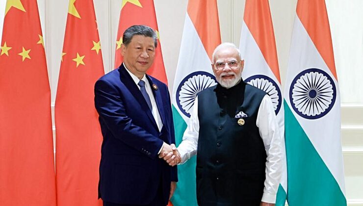 Çin Cumhurbaşkanı Xi ve Hindistan Başbakanı Modi, Yeni Delhi’de görüştü