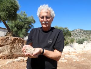 Demre’deki Myra-Andriake’de mor boya üretim atölyeleri ortaya çıkarıldı