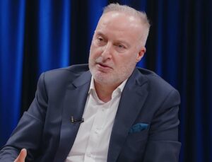 Destek Yatırım Bankası Genel Müdürü Özgür Akayoğlu gözaltına alındı