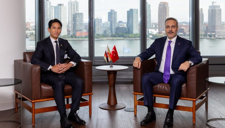 Dışişleri Bakanı Fidan, Brunei’li mevkidaşı Prens Abdul Mateen ile Türkevi’nde görüştü