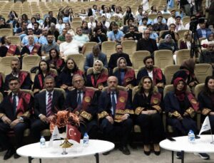 Doç. Dr. Uygur, kumar bozukluğunu uyuşturucu bağımlılığıyla aynı kategoride gördü